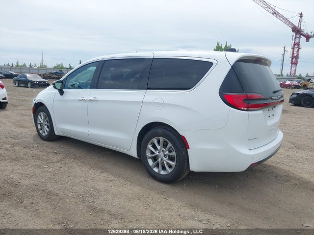 Chrysler Pacifica Limited 2026 2C4RC1GG3TR252293 Image 3