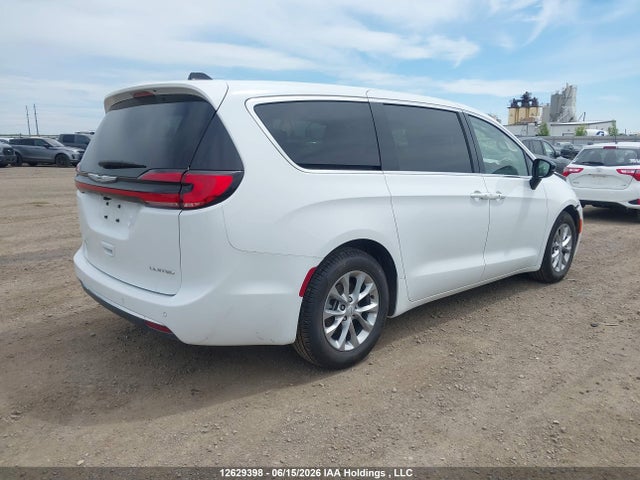 Chrysler Pacifica Limited 2026 2C4RC1GG3TR252293 Image 4