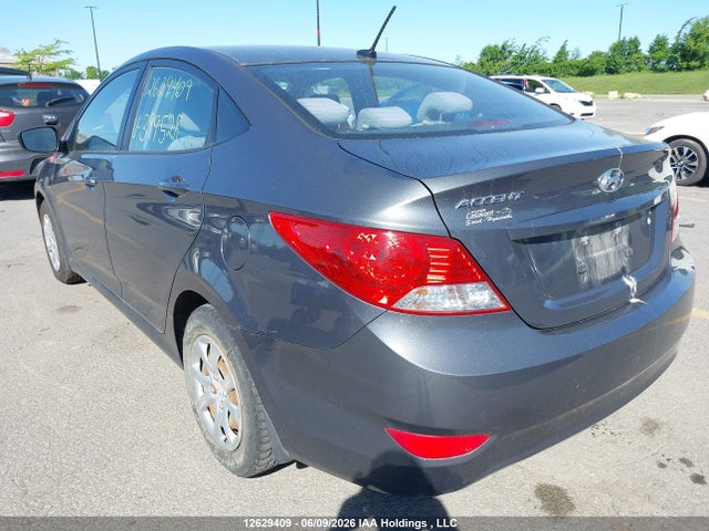 12629409 :رقم المزاد ، KMHCT4AE6DU399528 vin ، 2013 Hyundai Accent Gls/gs مزاد بيع