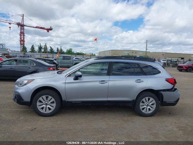 Subaru Outback 2.5i Premium 2018 4S4BSDGC7J3397695 Image 14