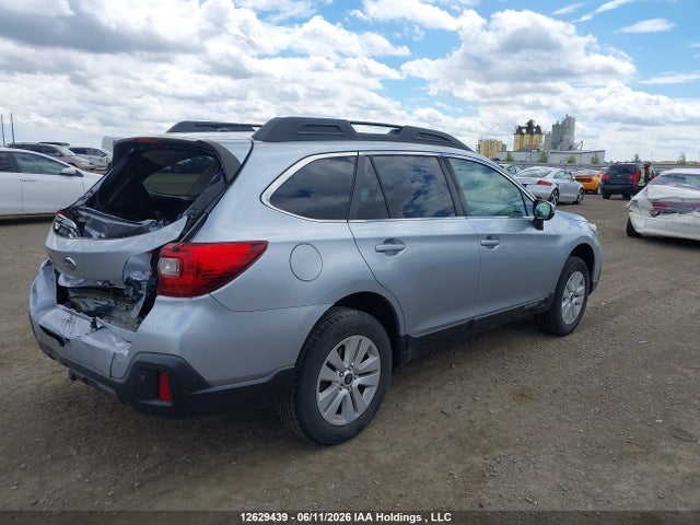 Subaru Outback 2.5i Premium 2018 4S4BSDGC7J3397695 Image 4