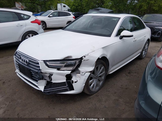 Audi A4 Komfort 2018 WAUANAF48JN007446 Image 2