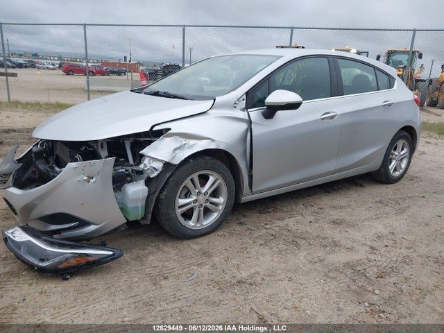Chevrolet CRUZE LT 2018 3G1BE6SM5JS556496 Image 2