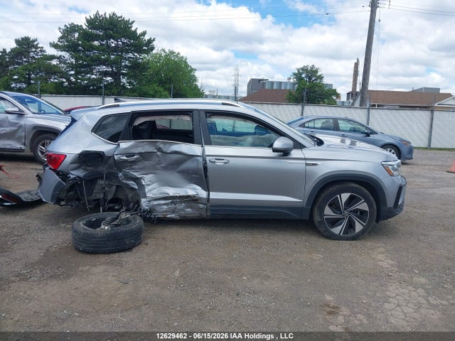 Volkswagen Taos Highline 2024 3VV4X7B26RM028708 Image 13