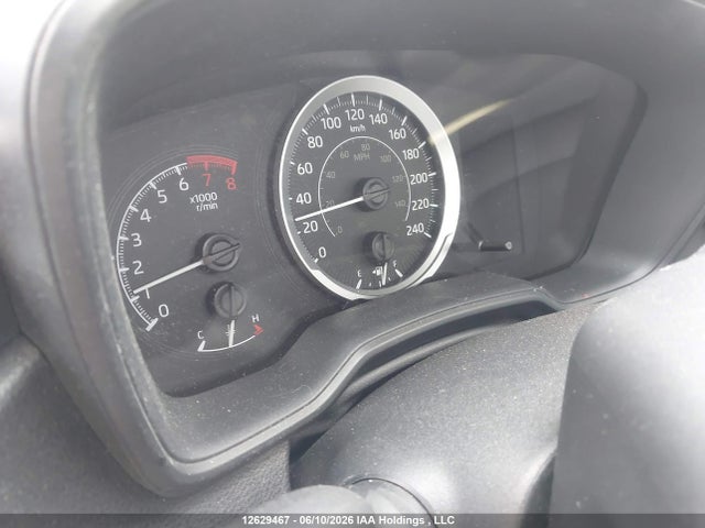5YFBPRBEXLP048178 Toyota COROLLA LE