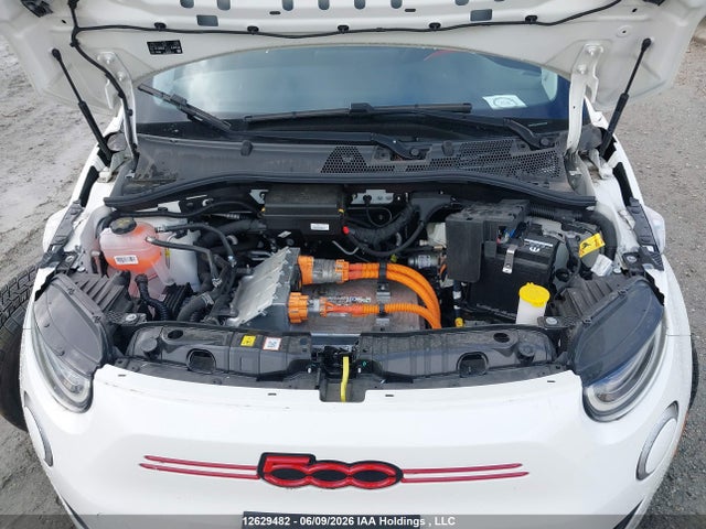 Fiat 500e Red 2024 ZFAFFAA47RX216150 Image 10