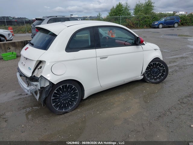 Fiat 500e Red 2024 ZFAFFAA47RX216150 Image 4