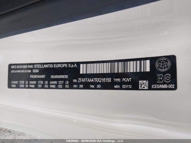Fiat 500e Red 2024 ZFAFFAA47RX216150 Image 9