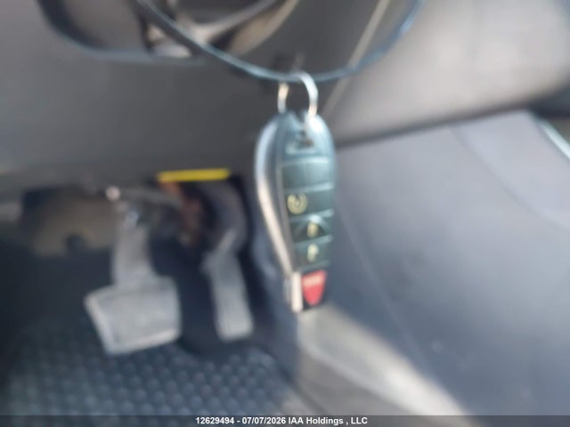 1C4PJLABXFW561051 Jeep Cherokee Sport
