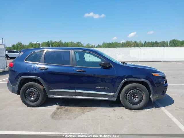 1C4PJLABXFW561051 Jeep Cherokee Sport