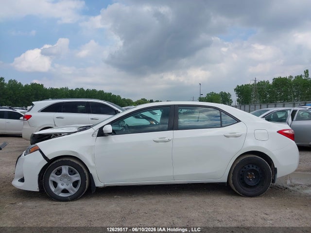 2017 Toyota Corolla Le მანქანა იყიდება აუქციონზე, vin: 2T1BURHE6HC890670, აუქციონის ნომერი: 12629517