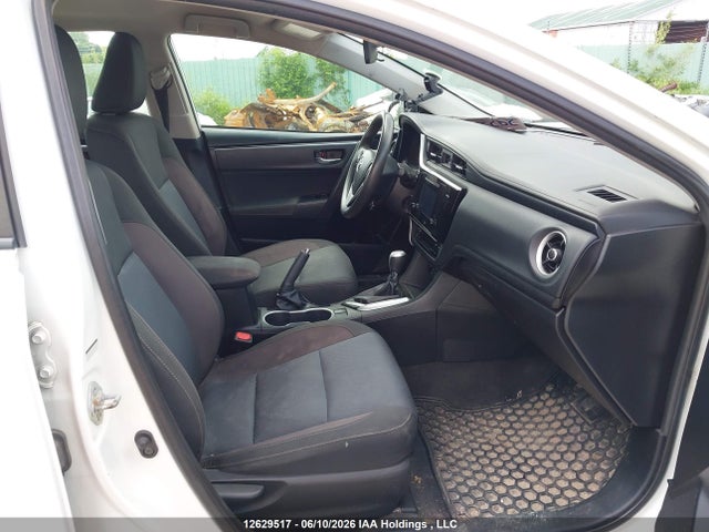 2017 Toyota Corolla Le მანქანა იყიდება აუქციონზე, vin: 2T1BURHE6HC890670, აუქციონის ნომერი: 12629517