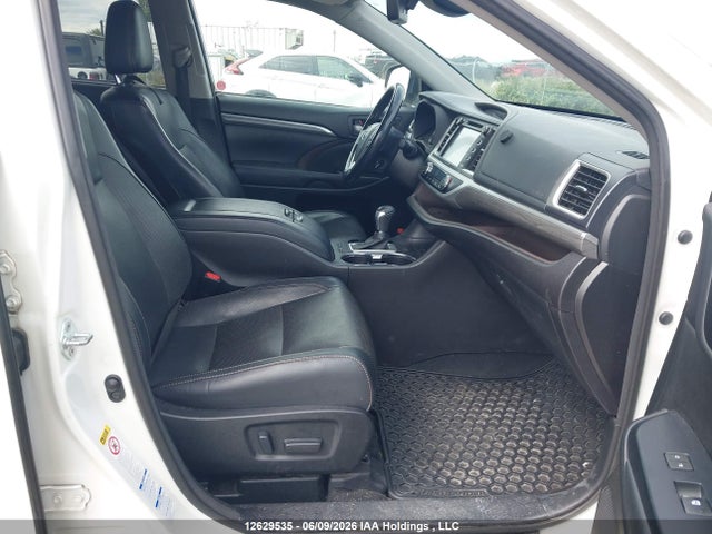 Продажа на аукционе авто 2017 Toyota Highlander Limited, vin: 5TDDZRFH1HS405642, номер лота: 12629535