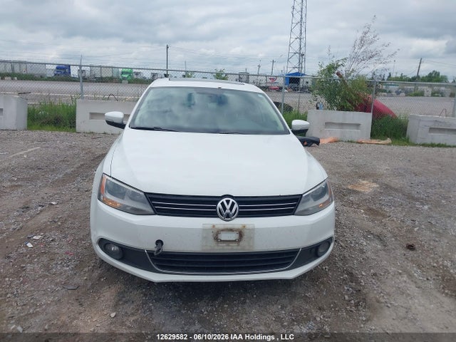 12629582 :رقم المزاد ، 3VWLL7AJ1EM435339 vin ، 2014 Volkswagen Jetta مزاد بيع