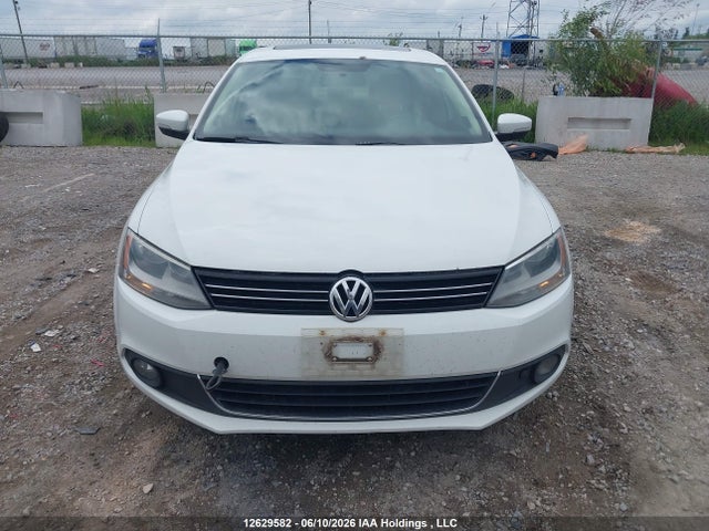 12629582 :رقم المزاد ، 3VWLL7AJ1EM435339 vin ، 2014 Volkswagen Jetta مزاد بيع