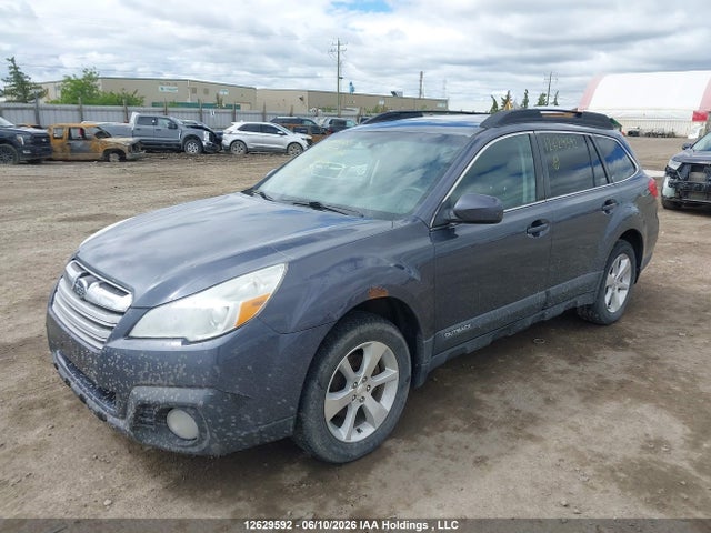 Subaru Outback 2014 4S4BRGNC0E3246624 Image 2
