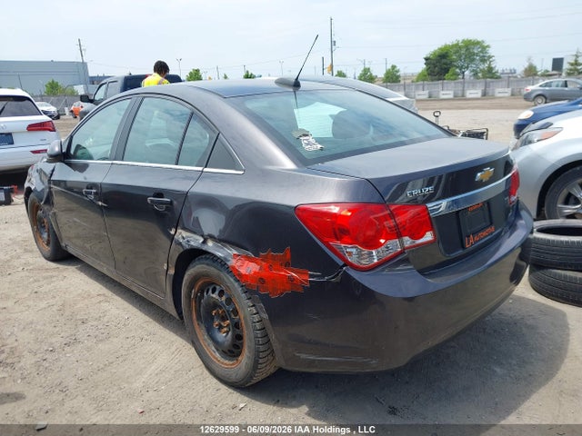 Chevrolet Cruze 2015 1G1PC5SB3F7203667 Image 3