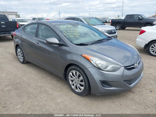 2013 Hyundai Elantra Limited მანქანა იყიდება აუქციონზე, vin: 5NPDH4AE8DH322647, აუქციონის ნომერი: 12629601