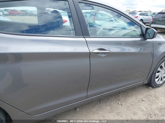 2013 Hyundai Elantra Limited მანქანა იყიდება აუქციონზე, vin: 5NPDH4AE8DH322647, აუქციონის ნომერი: 12629601