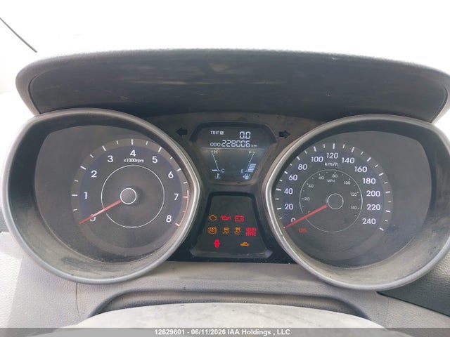 2013 Hyundai Elantra Limited მანქანა იყიდება აუქციონზე, vin: 5NPDH4AE8DH322647, აუქციონის ნომერი: 12629601