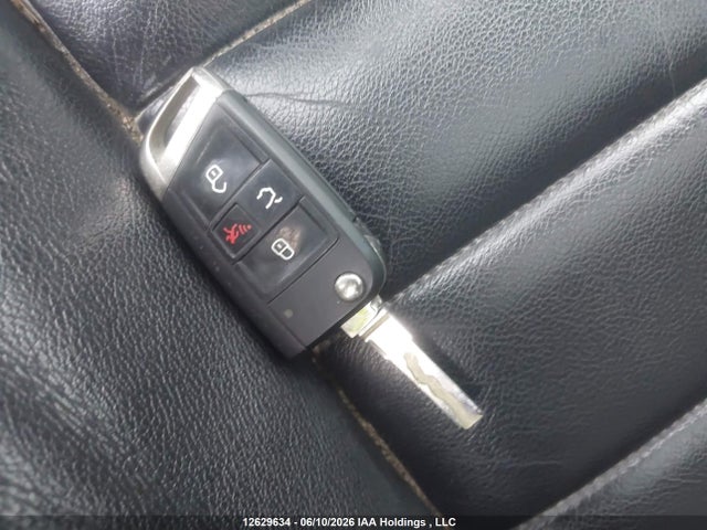 2015 Volkswagen Gti მანქანა იყიდება აუქციონზე, vin: 3VW4T7AUXFM079229, აუქციონის ნომერი: 12629634