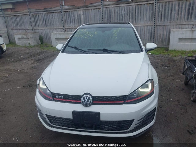 2015 Volkswagen Gti მანქანა იყიდება აუქციონზე, vin: 3VW4T7AUXFM079229, აუქციონის ნომერი: 12629634
