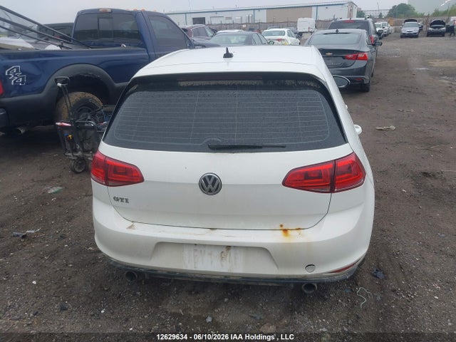 2015 Volkswagen Gti მანქანა იყიდება აუქციონზე, vin: 3VW4T7AUXFM079229, აუქციონის ნომერი: 12629634