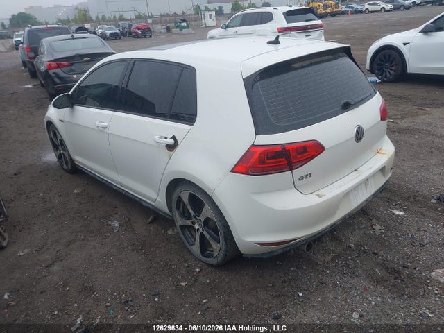 2015 Volkswagen Gti მანქანა იყიდება აუქციონზე, vin: 3VW4T7AUXFM079229, აუქციონის ნომერი: 12629634