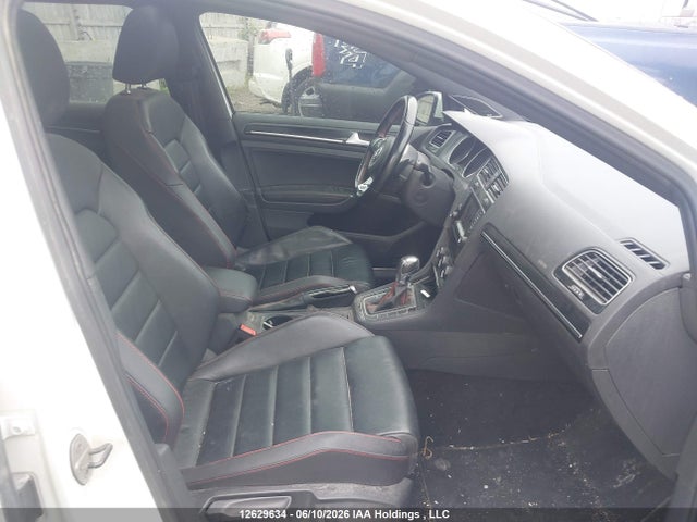 2015 Volkswagen Gti მანქანა იყიდება აუქციონზე, vin: 3VW4T7AUXFM079229, აუქციონის ნომერი: 12629634