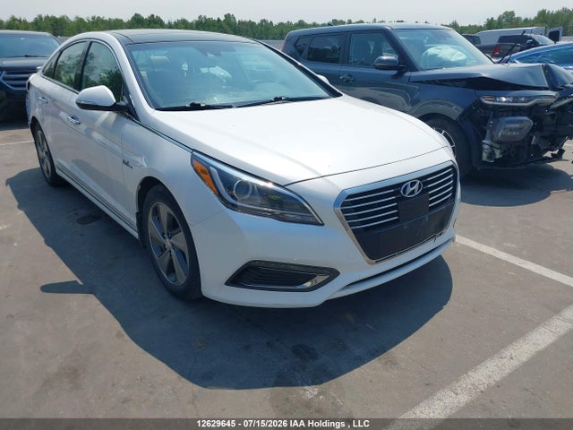 Hyundai Sonata Hybrid Ultimate 2016 KMHE34L16GA008385 головне зображення