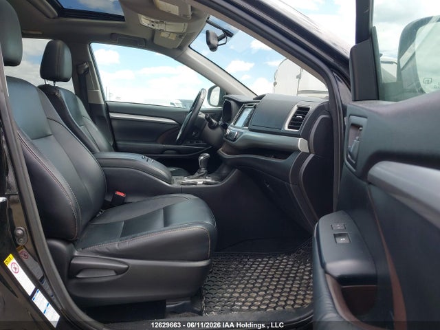 5TDJKRFHXFS203970 Toyota Highlander Xle