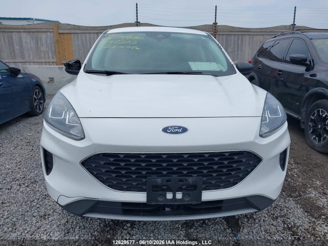 Продажа на аукционе авто 2022 Ford Escape Se, vin: 1FMCU9G62NUA77223, номер лота: 12629677