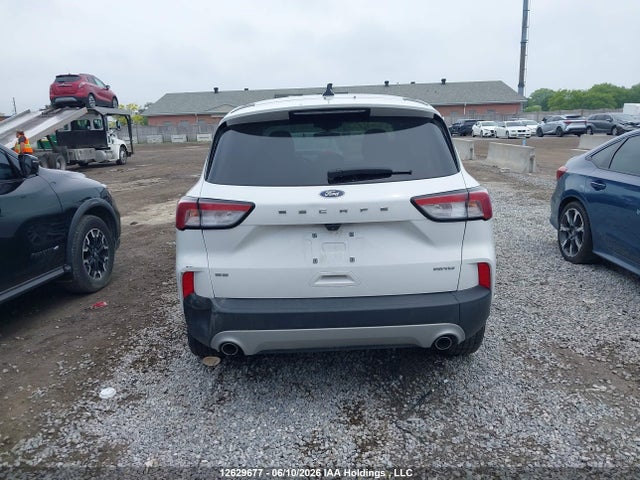Продажа на аукционе авто 2022 Ford Escape Se, vin: 1FMCU9G62NUA77223, номер лота: 12629677