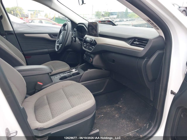 Продажа на аукционе авто 2022 Ford Escape Se, vin: 1FMCU9G62NUA77223, номер лота: 12629677