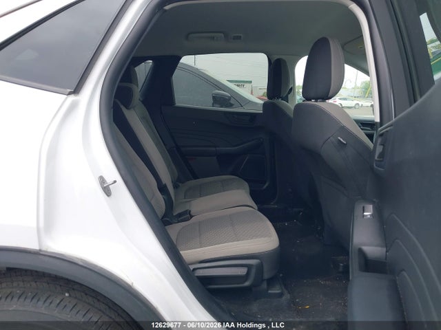 Продажа на аукционе авто 2022 Ford Escape Se, vin: 1FMCU9G62NUA77223, номер лота: 12629677