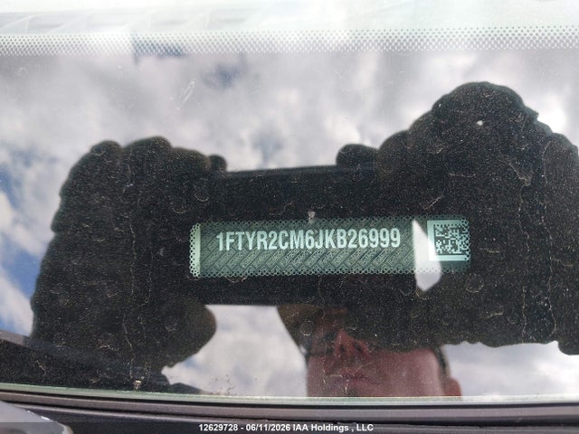 Ford Transit T-250 2018 1FTYR2CM6JKB26999 Image 18