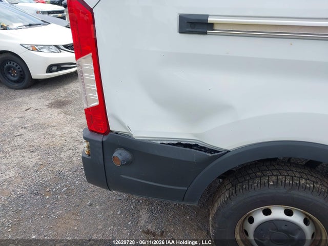 Ford Transit T-250 2018 1FTYR2CM6JKB26999 Image 6