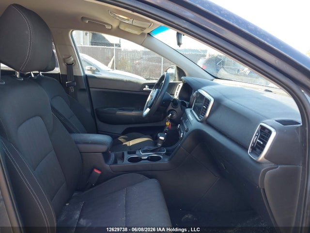 Продажа на аукционе авто 2022 Kia Sportage Lx, vin: KNDPMCAC6N7961598, номер лота: 12629738