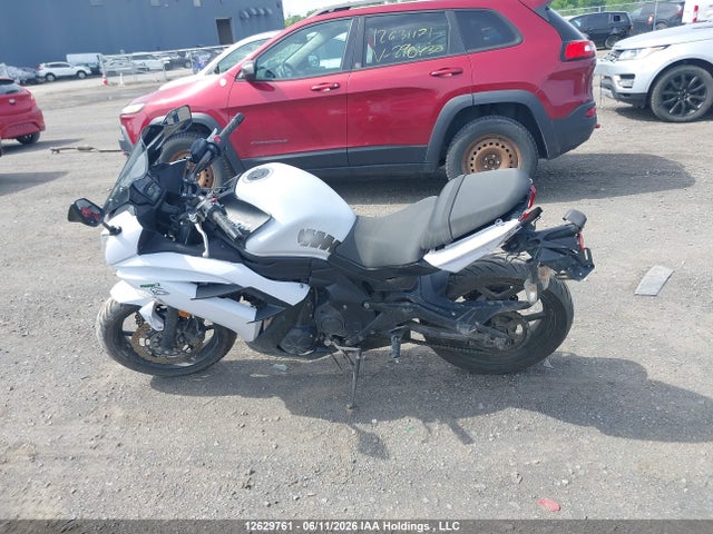 Kawasaki Ex650 F 2015 JKAEXEF1XFDA22343 Image 13