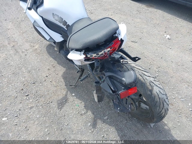 Kawasaki Ex650 F 2015 JKAEXEF1XFDA22343 Image 14