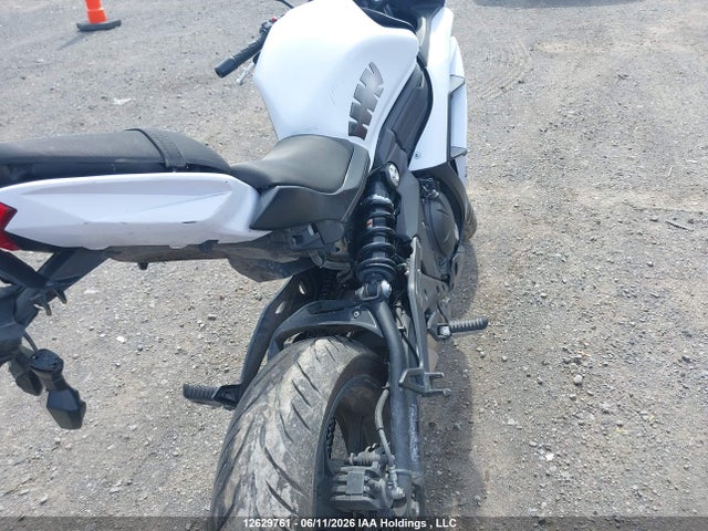 Kawasaki Ex650 F 2015 JKAEXEF1XFDA22343 Image 15
