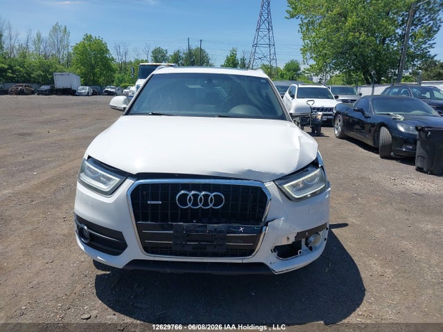 WA1EFEFS2FR006214 Audi Q3 Premium Plus