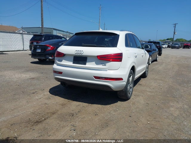 Audi Q3 Premium Plus 2015 WA1EFEFS2FR006214 Image 4