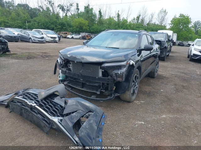 Chevrolet Trax 2025 KL77LJE23SC055160 Image 2
