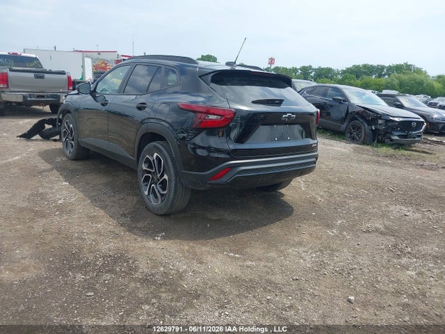 Chevrolet Trax 2025 KL77LJE23SC055160 Image 3