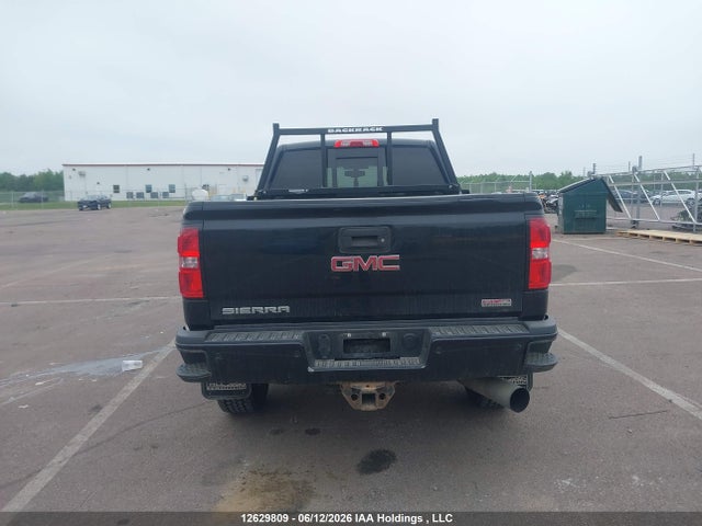 1GT12TEY0JF134729 GMC Sierra 2500hd Slt
