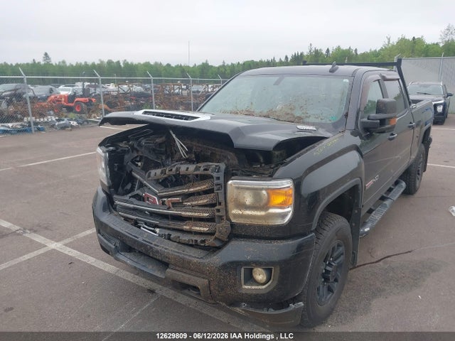 1GT12TEY0JF134729 GMC Sierra 2500hd Slt