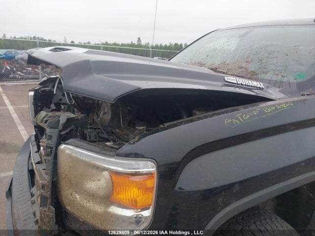 1GT12TEY0JF134729 GMC Sierra 2500hd Slt