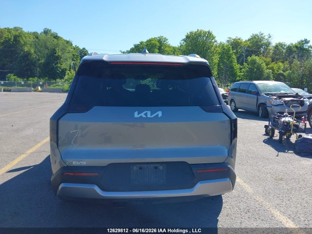KNDAFFS59T6070872 KIA Ev9 Land Awd
