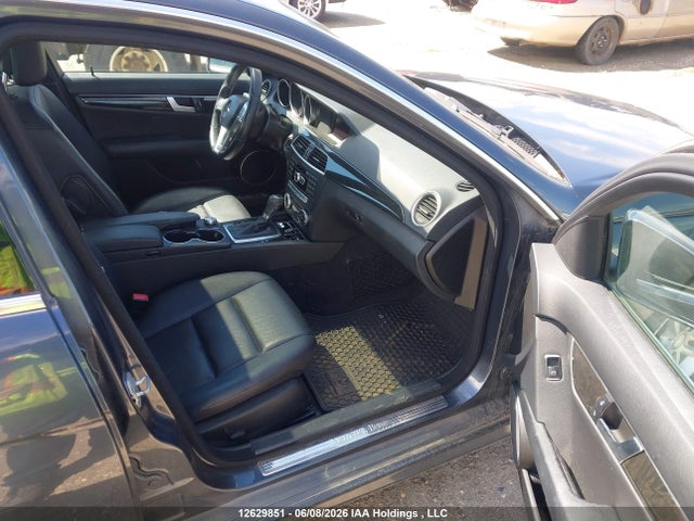 Продажа на аукционе авто 2013 Mercedes-benz C 300 4matic, vin: WDDGF8ABXDA847576, номер лота: 12629851